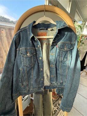 Levi's Original Trucker Jacket XL Medium Wash